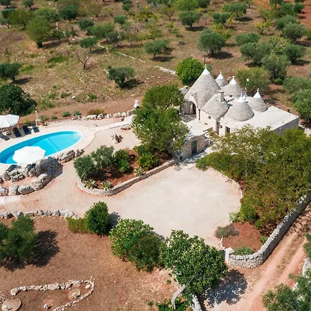 Trullo Alba *